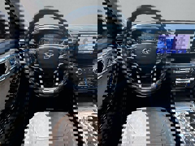 Used 2020 Ford Explorer Limited w/ Equipment Group 310A image 7