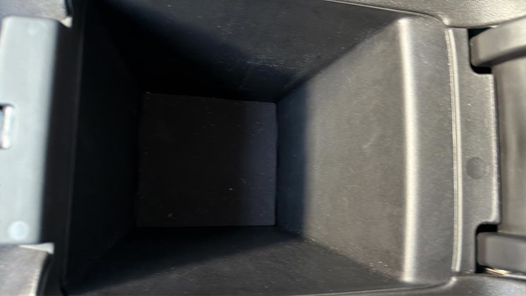 Used 2023 GMC Acadia AT4 w/ Technology Package image 30