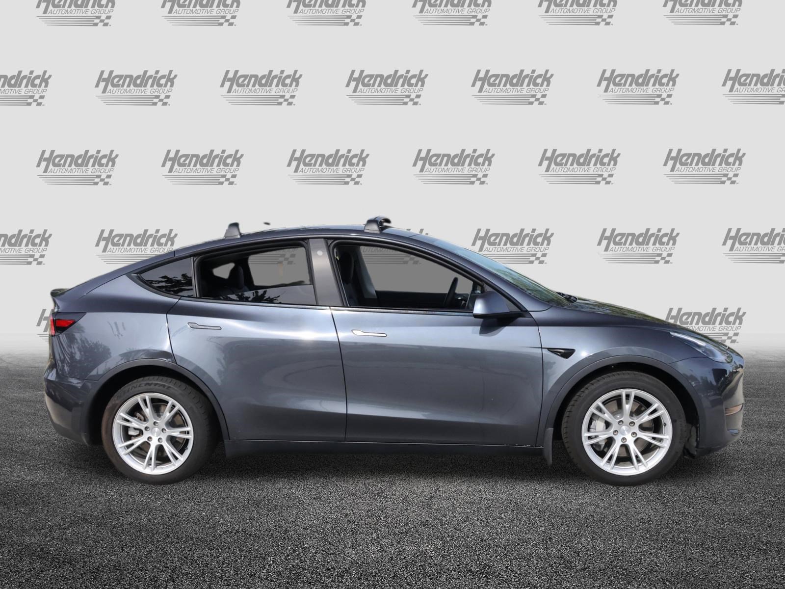 Used 2021 Tesla Model Y Long Range image 10