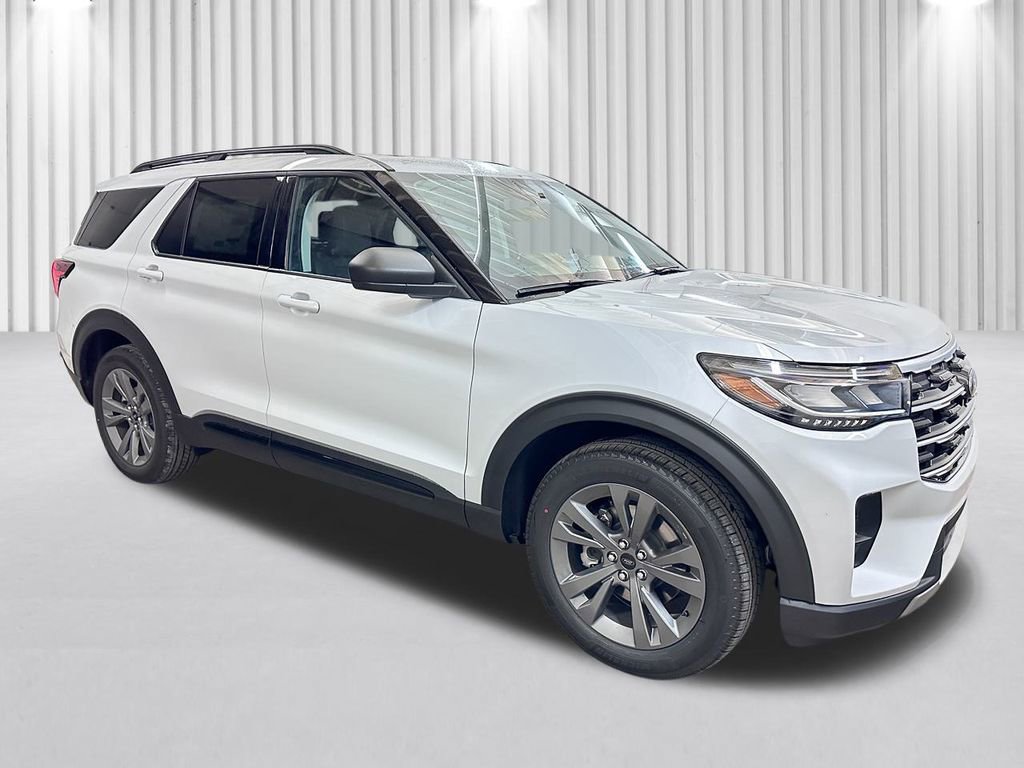 New 2026 Ford Explorer Active image 2