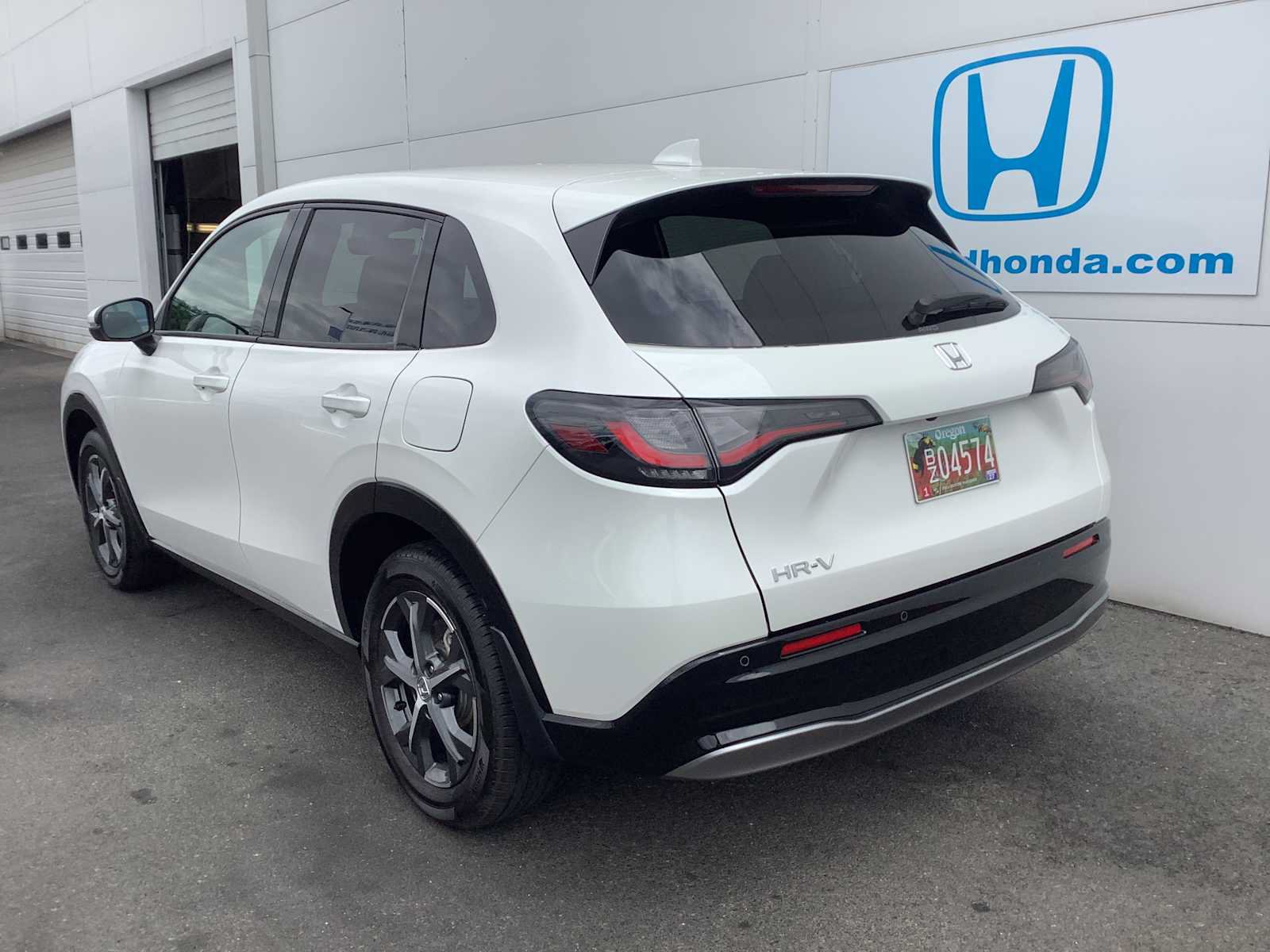 Used 2024 Honda HR-V EX-L image 4