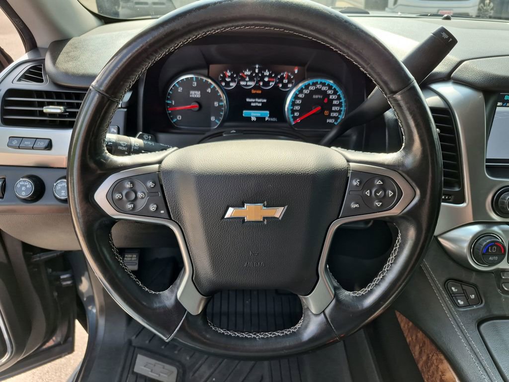 Used 2019 Chevrolet Suburban Premier AWD/4WD image 23