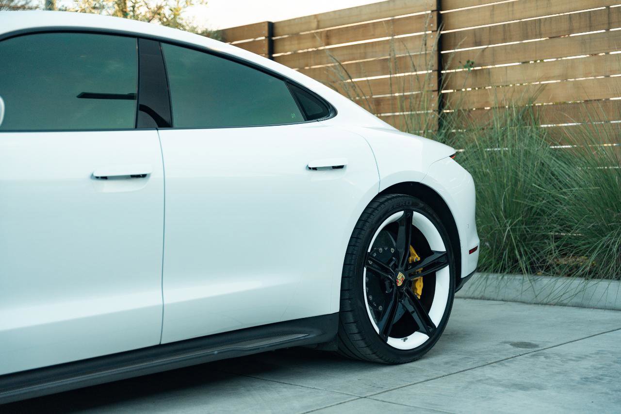 Used 2022 Porsche Taycan Turbo S image 14