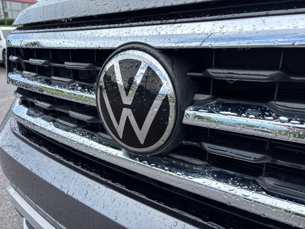 Certified 2023 Volkswagen Atlas Cross Sport SE FWD image 11