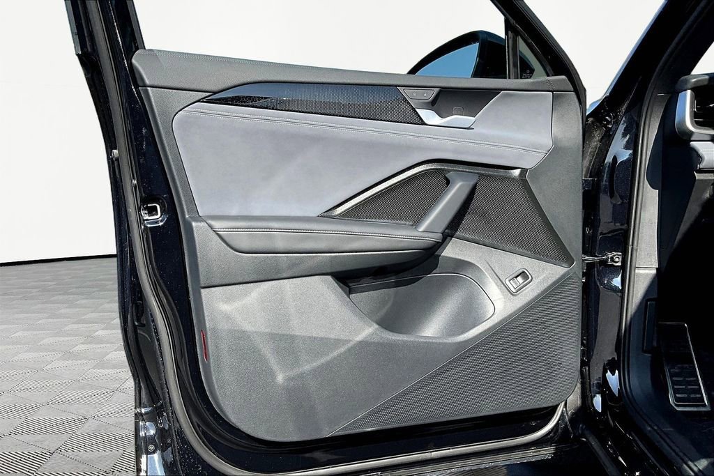 New 2026 Volkswagen Tiguan SE R-Line image 21