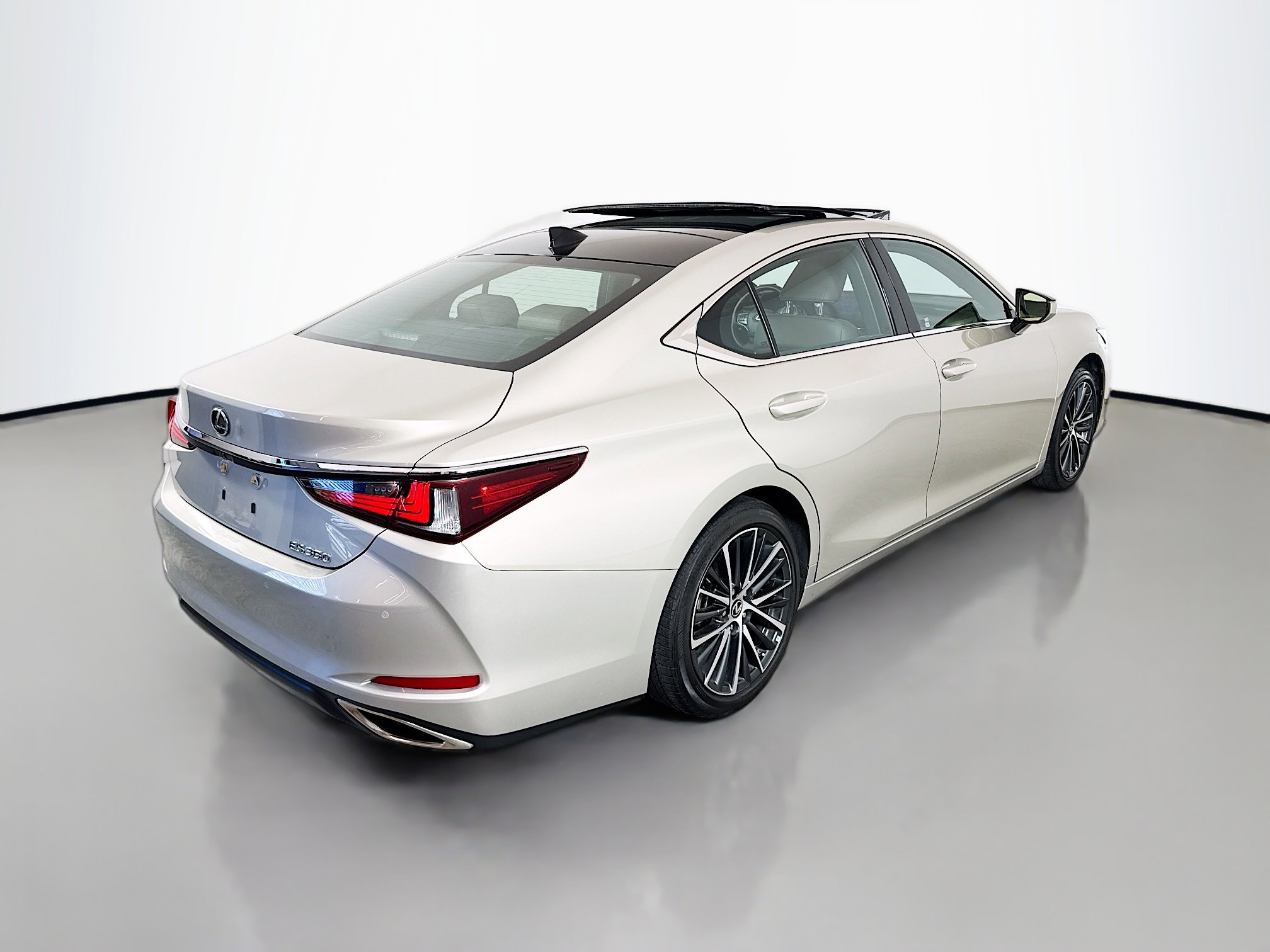 Used 2023 Lexus ES 350 w/ Premium Package FWD image 7