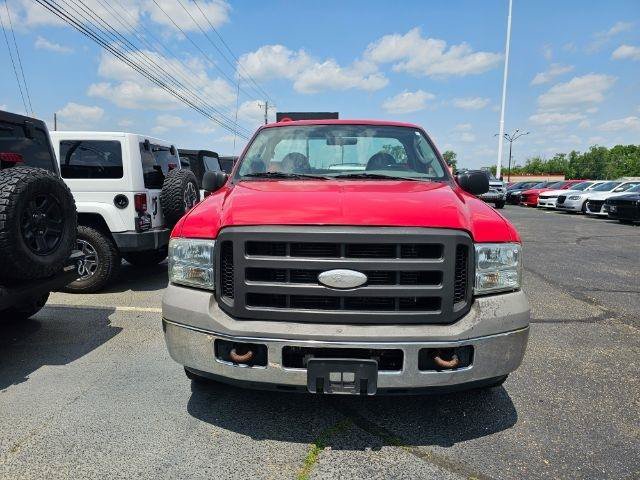 Used 2005 Ford F250 XL RWD image 2