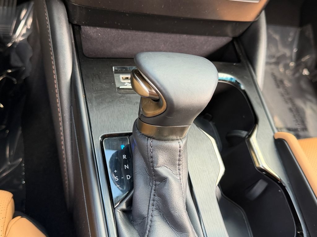 Certified 2023 Lexus ES 300h w/ Accessory Package (Z1) FWD image 24