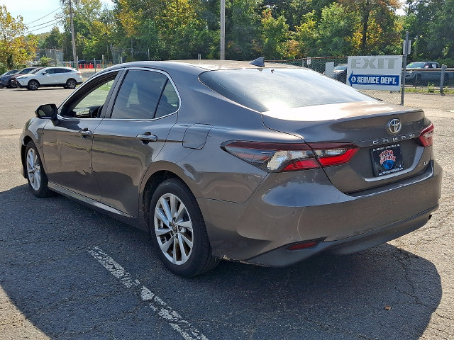Used 2021 Toyota Camry LE FWD image 3