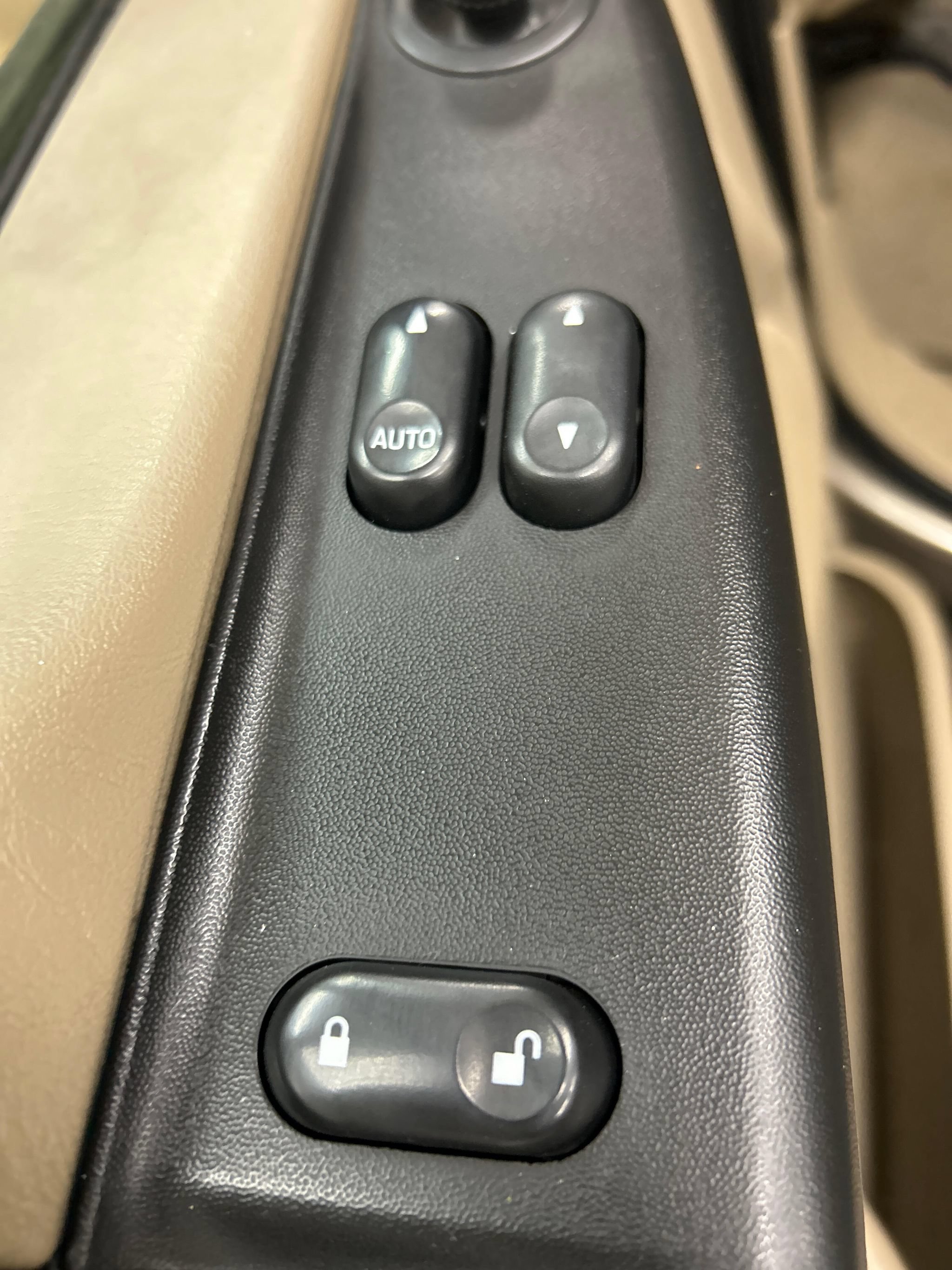 Used 2006 Ford F250 XLT AWD/4WD image 9