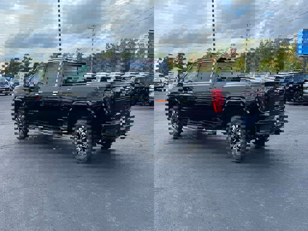 New 2025 GMC Sierra 2500 Denali w/ Denali Reserve Package image 5