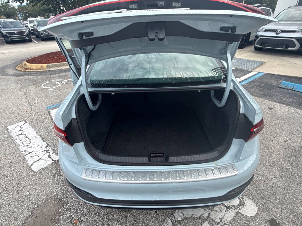 Certified 2026 Volkswagen Jetta SE FWD image 25