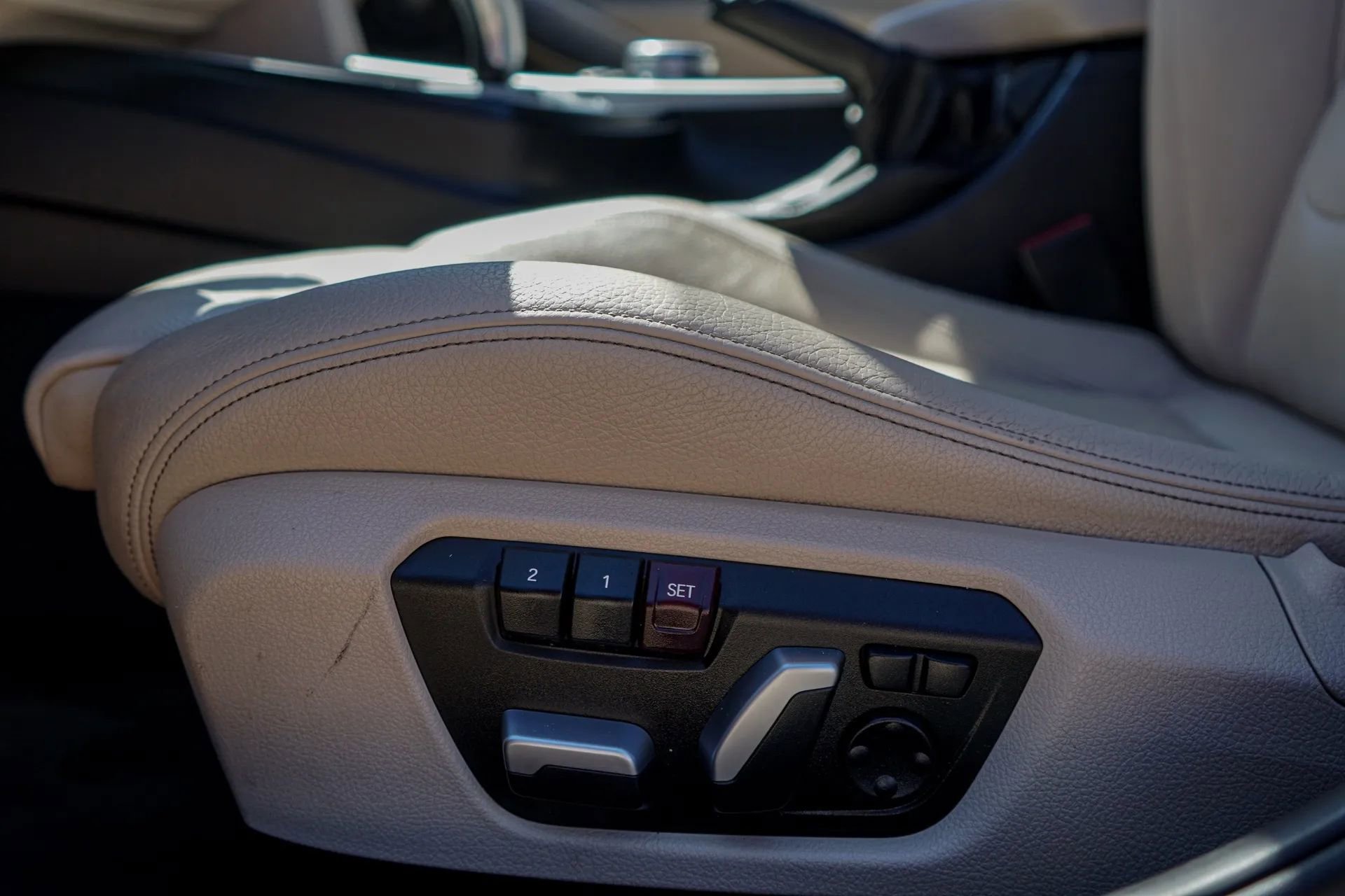 Used 2017 BMW 330e image 31