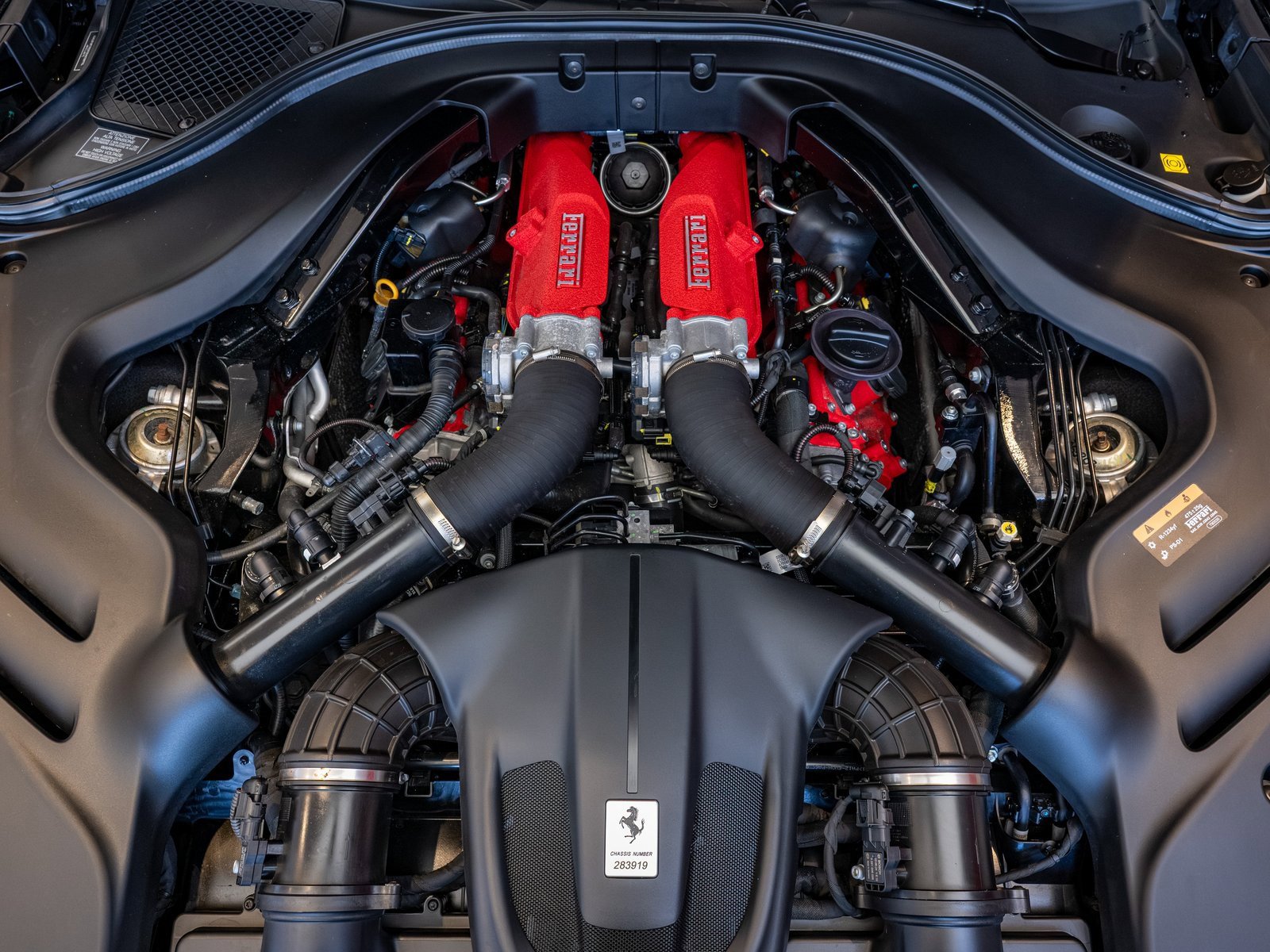 Used 2022 Ferrari Roma image 28