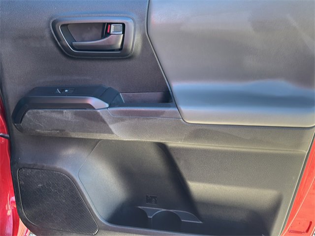 Used 2022 Toyota Tacoma SR w/ SR Convenience Package image 12