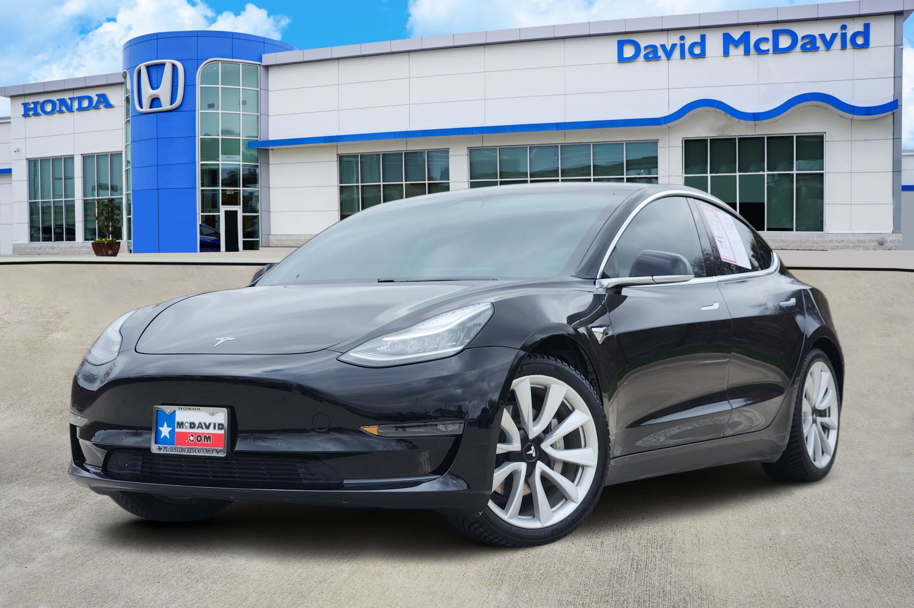 Used 2019 Tesla Model 3 Standard Range Plus image 1