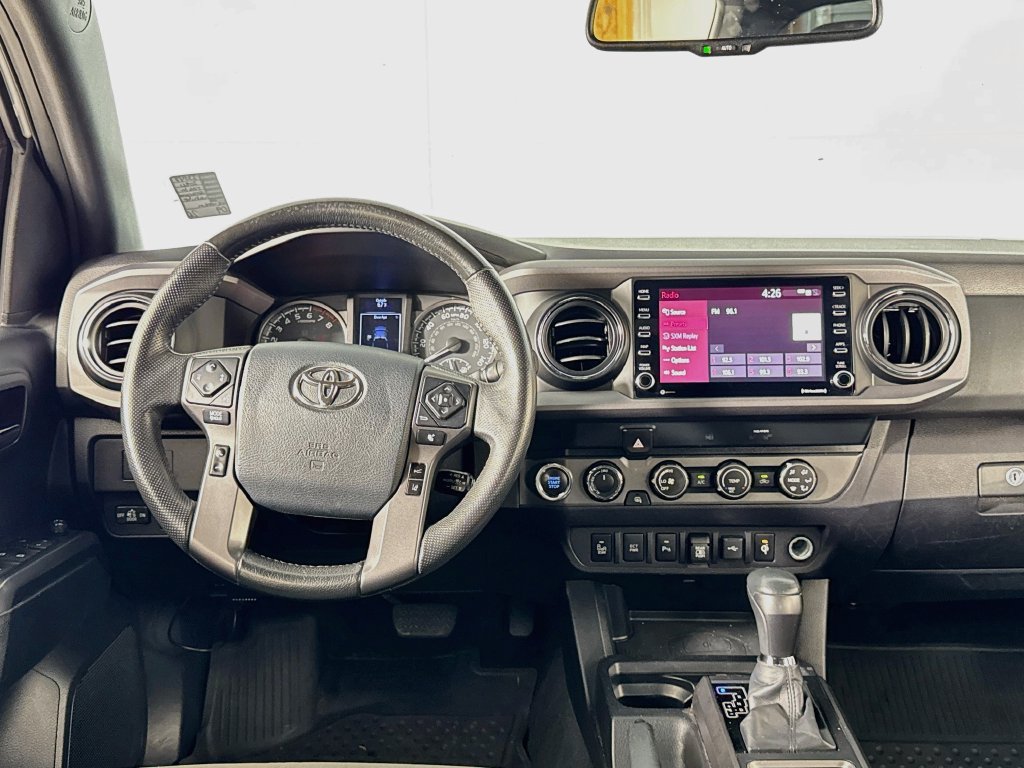 Used 2020 Toyota Tacoma TRD Off-Road w/ Technology Package AWD/4WD image 13