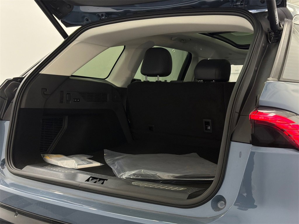 New 2026 Lincoln Nautilus Premier w/ Equipment Group 102A image 8