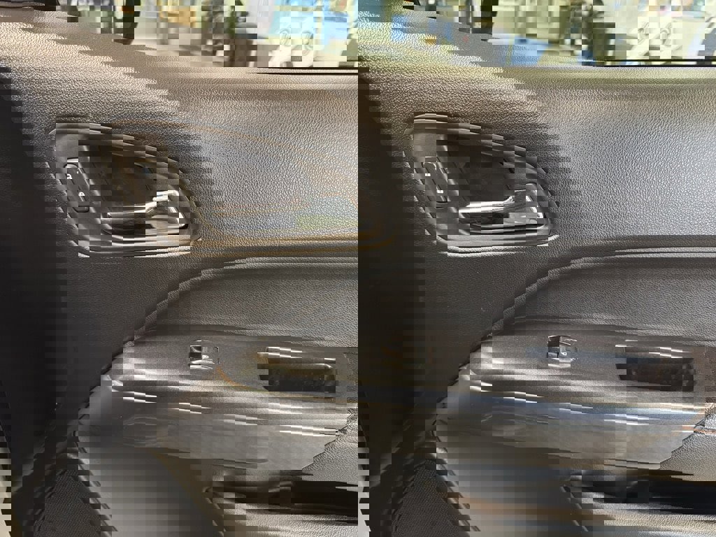 Used 2021 GMC Canyon AT4 image 15