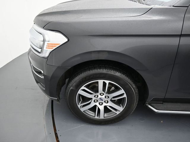 Used 2023 Ford Expedition Limited image 9