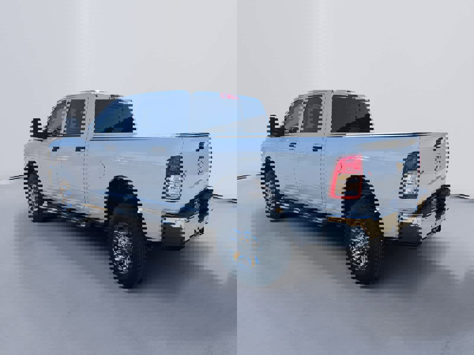 Used 2024 RAM 2500 Tradesman w/ Chrome Appearance Group image 5