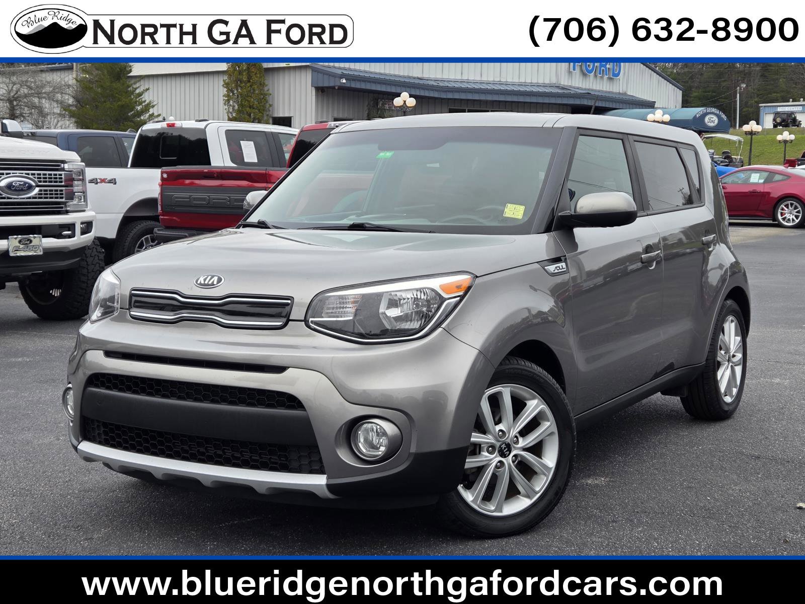 Used 2017 Kia Soul + image 1