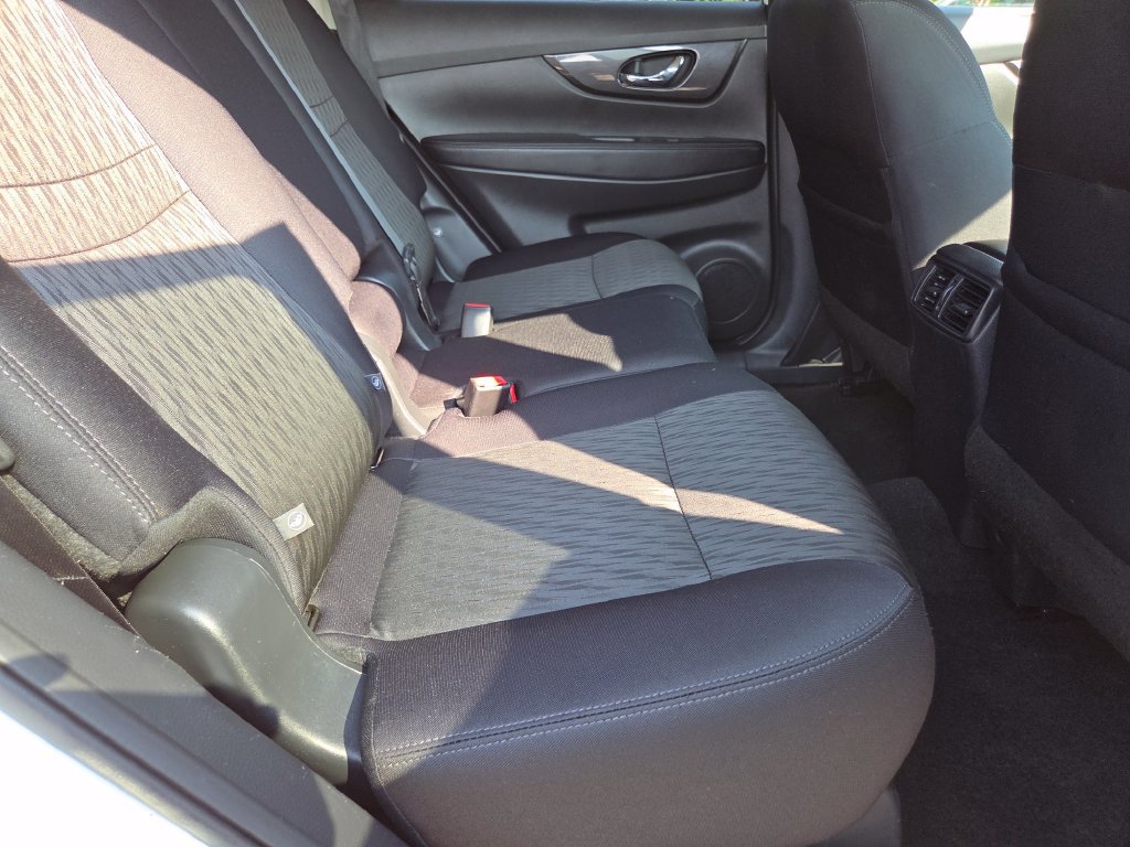 Used 2019 Nissan Rogue SV AWD/4WD image 26