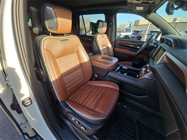 Used 2024 GMC Yukon Denali Ultimate image 18