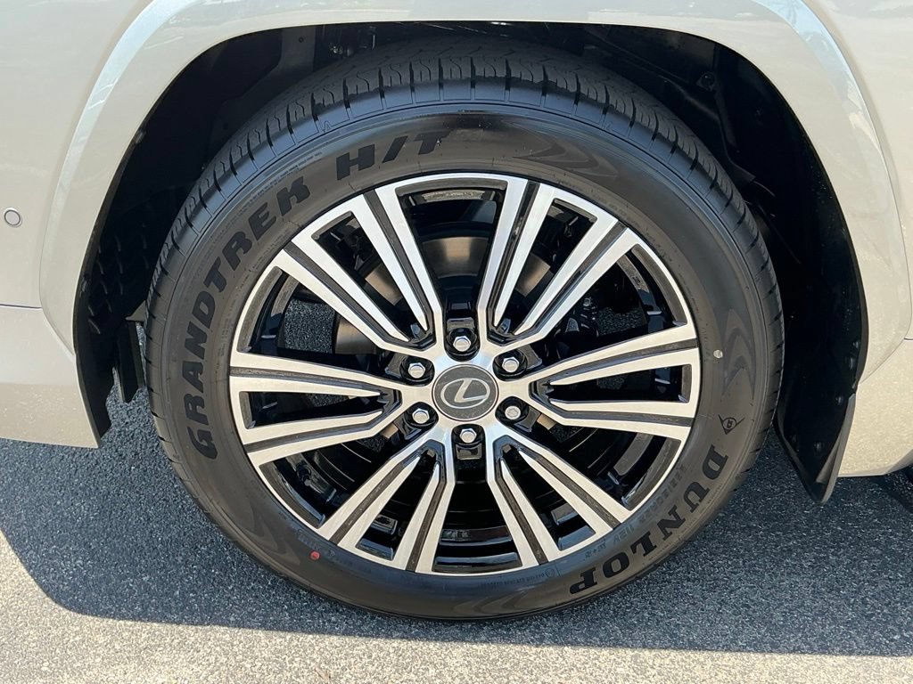 New 2026 Lexus LX 700h Luxury AWD/4WD image 9