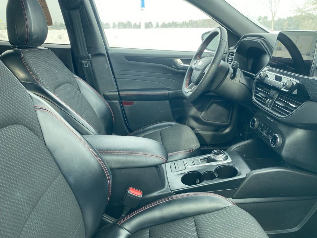 Used 2023 Ford Escape ST-Line image 7