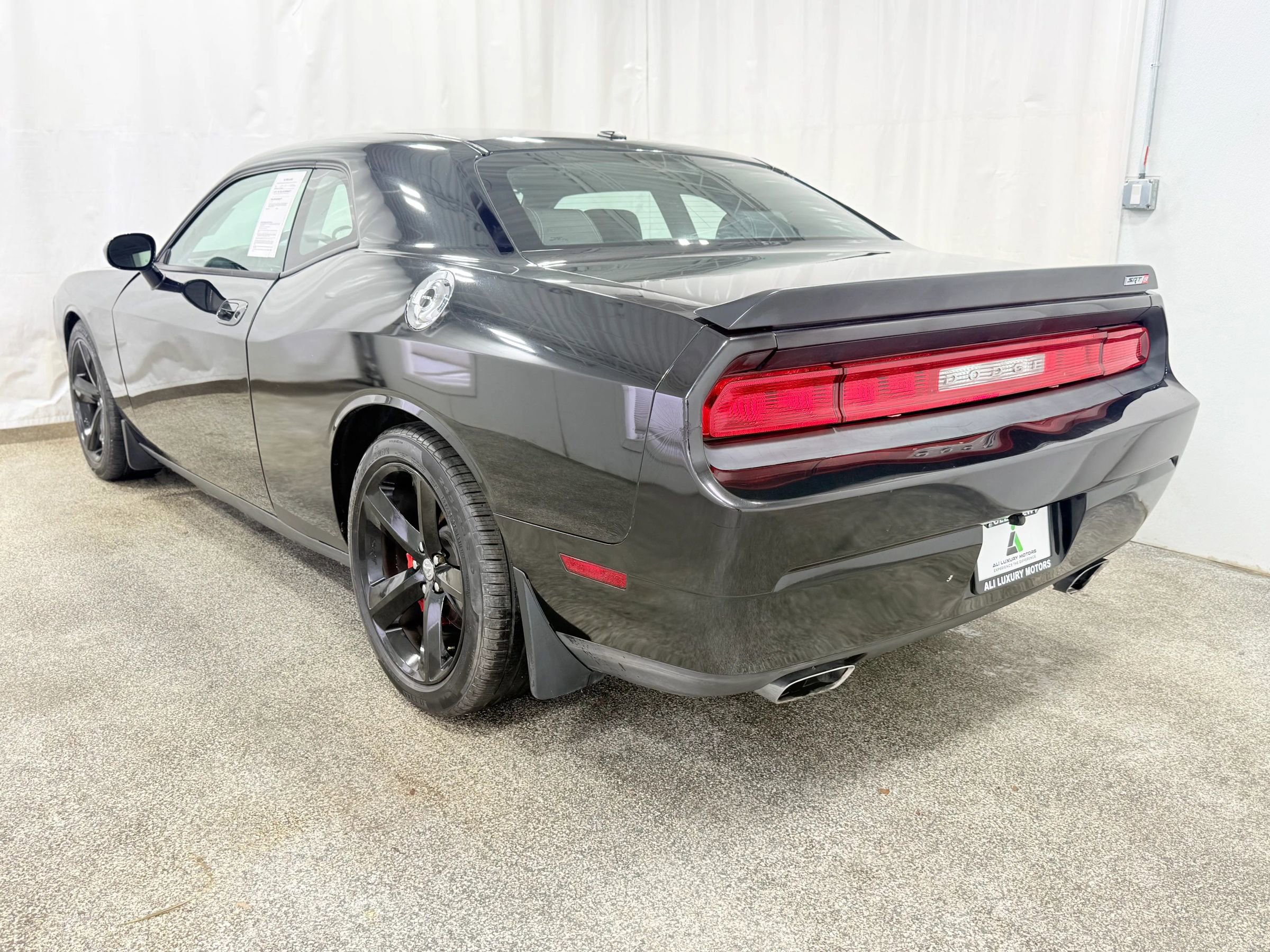 Used 2009 Dodge Challenger SRT8 w/ SRT Option Group II image 6
