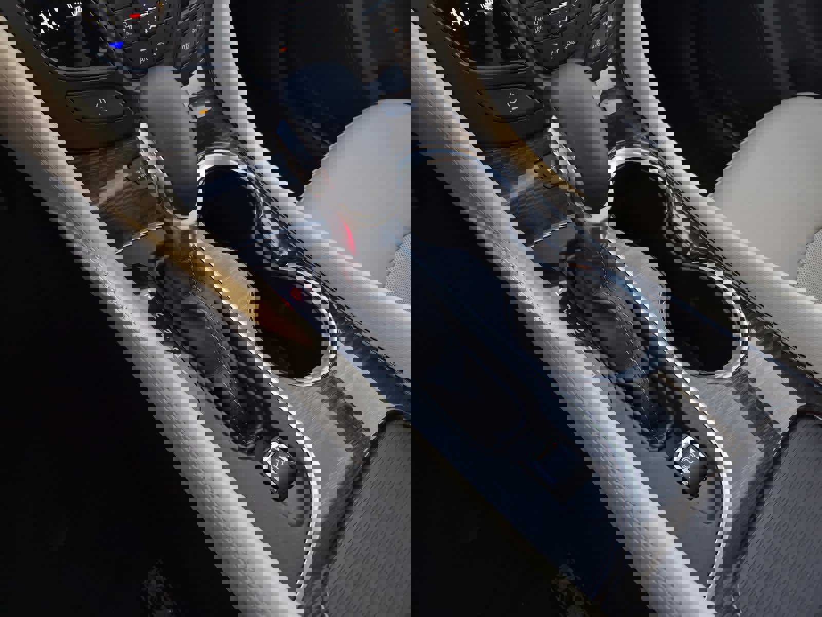 Certified 2019 Buick Envision Essence image 30