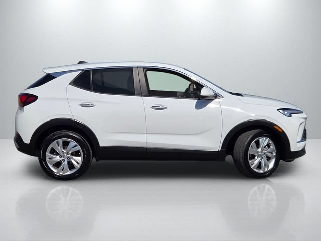 Used 2025 Buick Encore GX Preferred FWD image 3