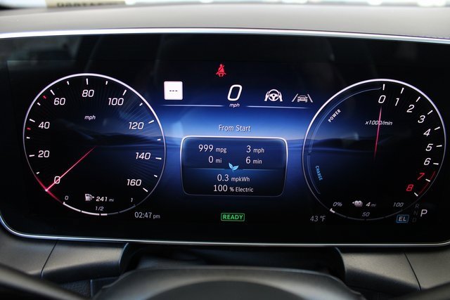 New 2025 Mercedes-Benz GLC 350e 4MATIC image 23