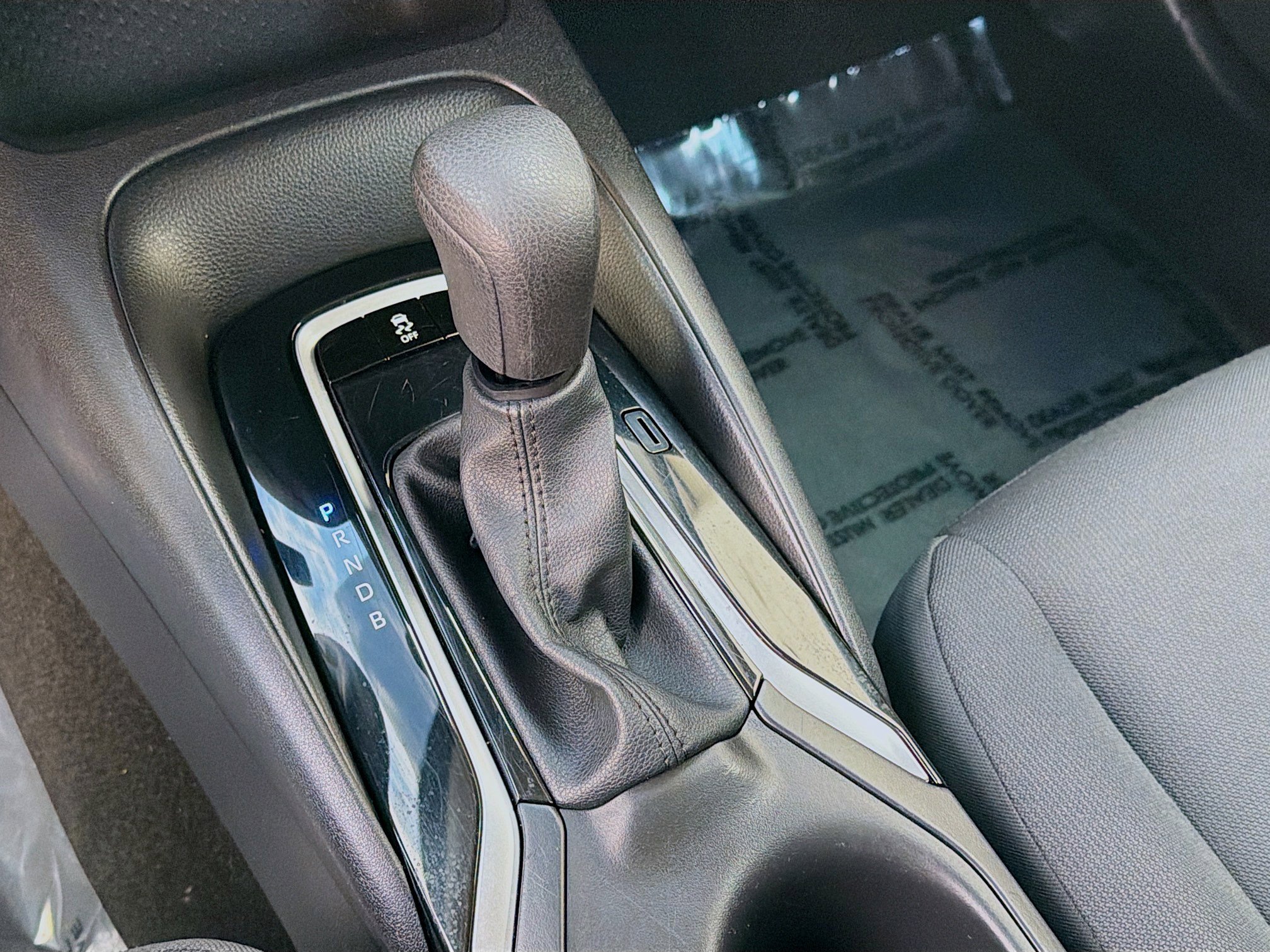 Used 2024 Toyota Corolla LE image 15