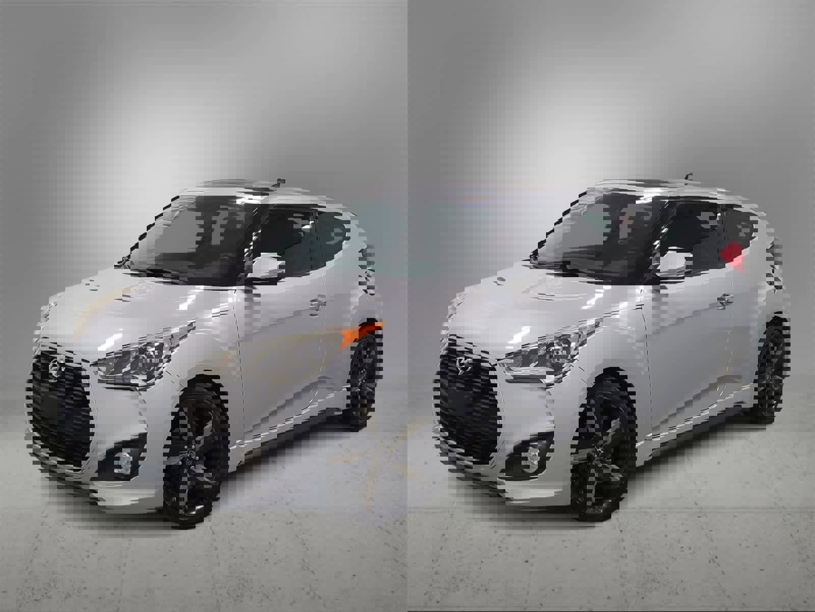 Used 2015 Hyundai Veloster Turbo w/ Option Group 04