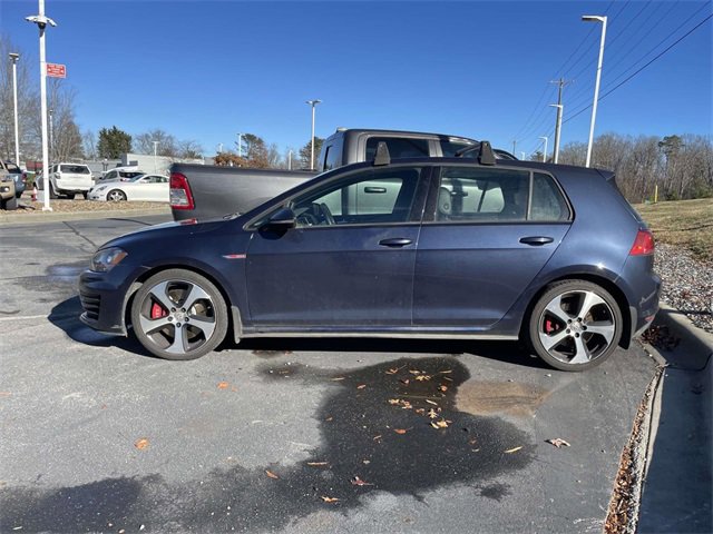 Used 2017 Volkswagen GTI SE image 2