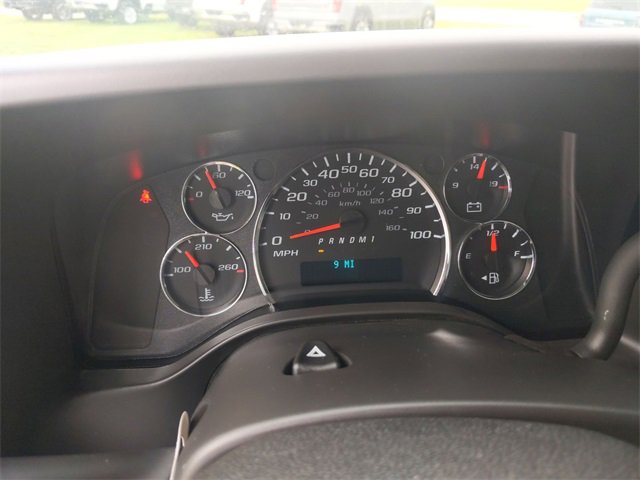 New 2025 GMC Savana 3500 w/ Power Convenience Package image 27