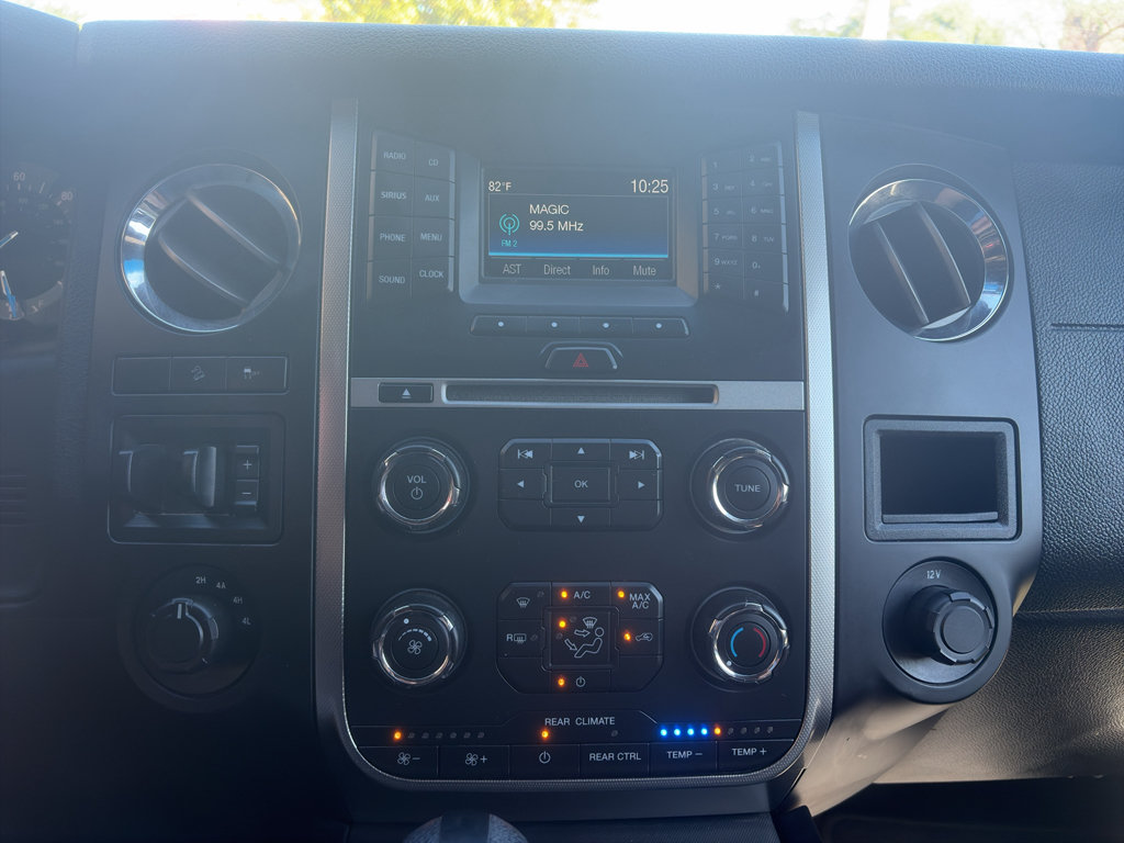 Used 2017 Ford Expedition EL XL w/ Equipment Group 101A AWD/4WD image 12