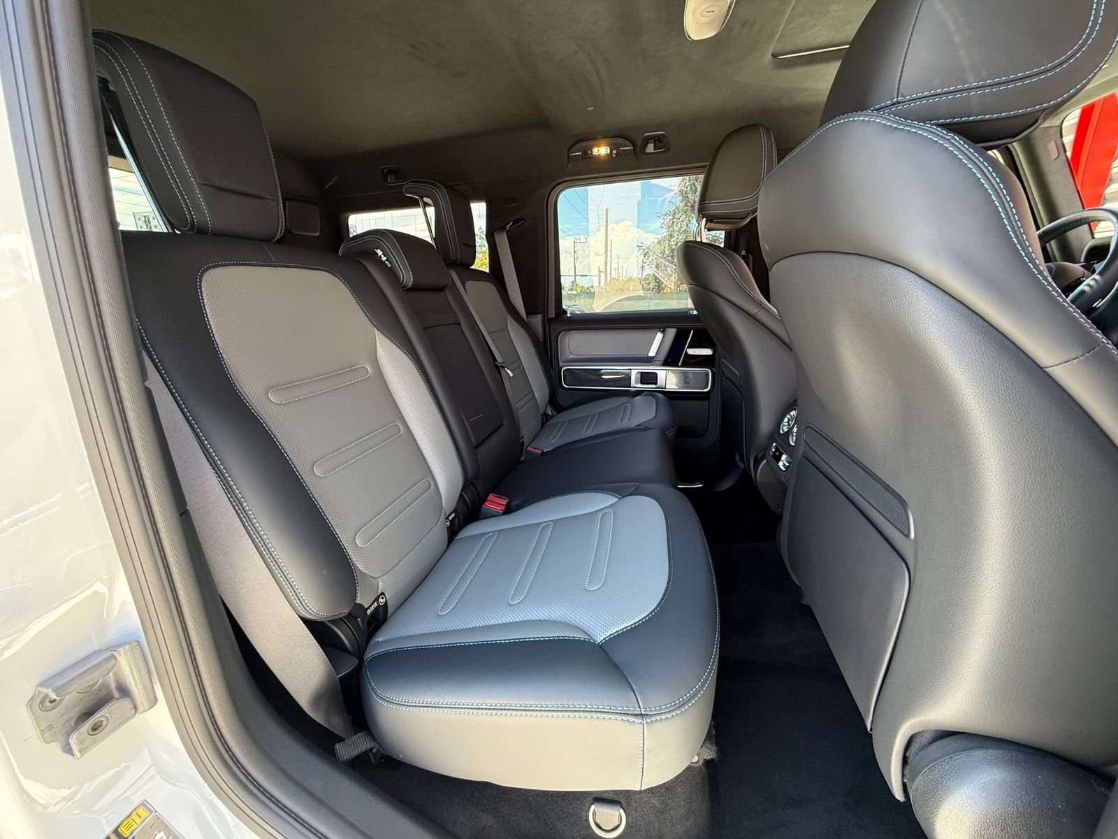Used 2025 Mercedes-Benz G 580 w/ EQ Technology image 42