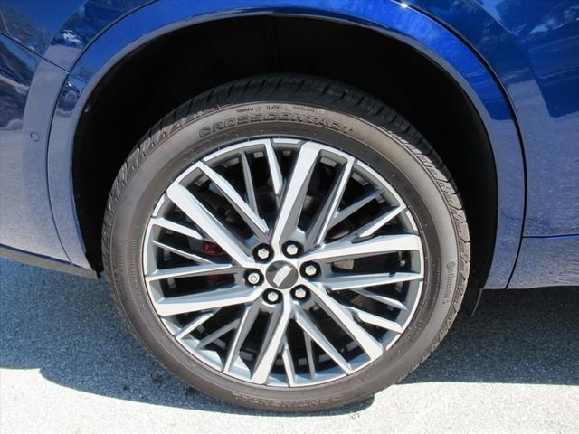 Certified 2024 Cadillac XT6 Sport w/ Platinum Package image 9