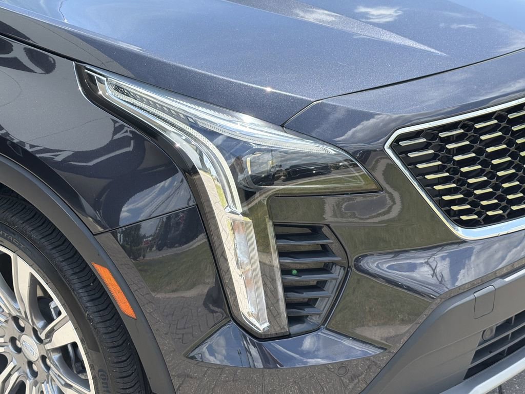 Certified 2023 Cadillac XT4 Premium Luxury FWD image 7