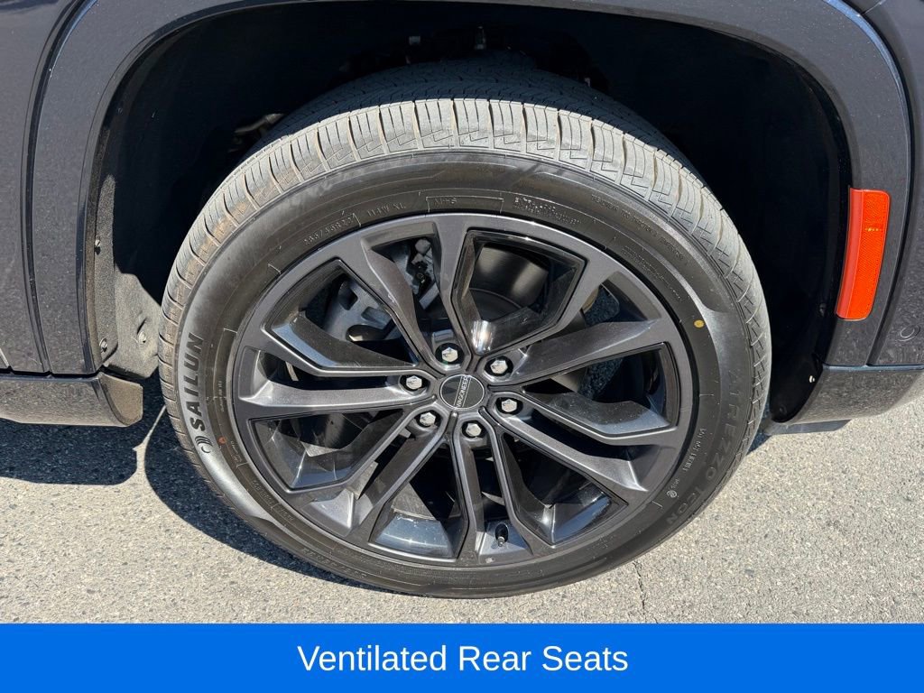 Certified 2024 Jeep Grand Wagoneer L Series II w/ Quick Order Packagew 28T image 16