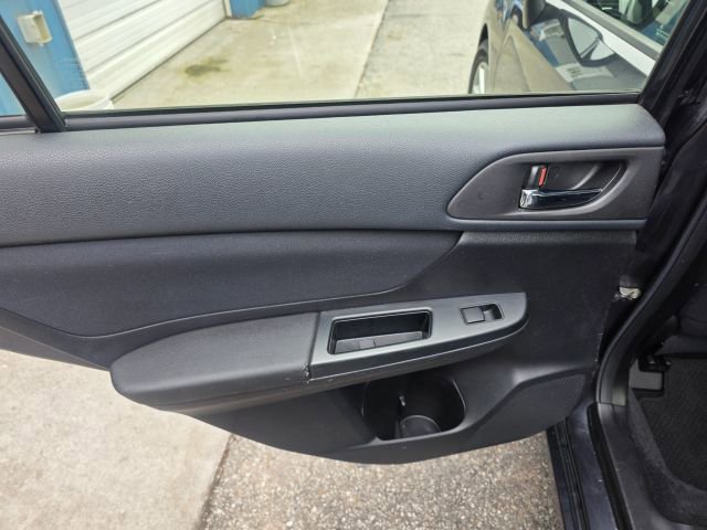 Used 2013 Subaru Impreza 2.0i Premium AWD/4WD image 17