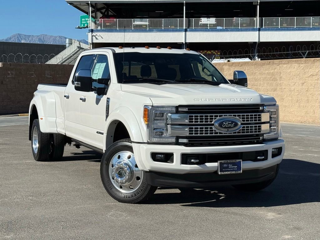 Certified 2018 Ford F450 Platinum w/ Platinum Ultimate Package image 3