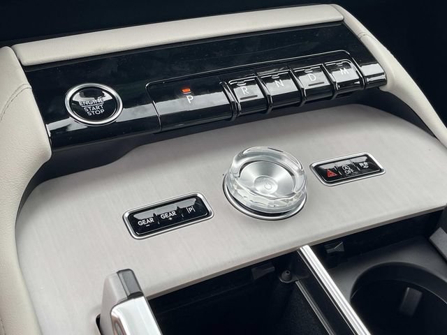 New 2026 Lincoln Navigator L Premier AWD/4WD image 28