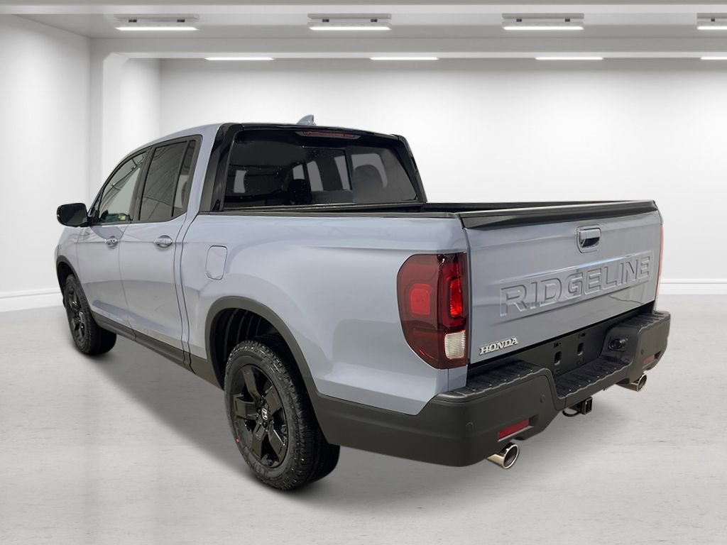 New 2026 Honda Ridgeline Black Edition image 3