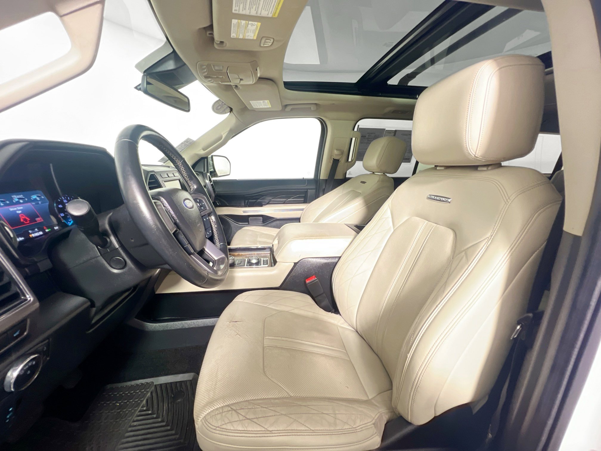 Used 2018 Ford Expedition Max Platinum AWD/4WD image 14