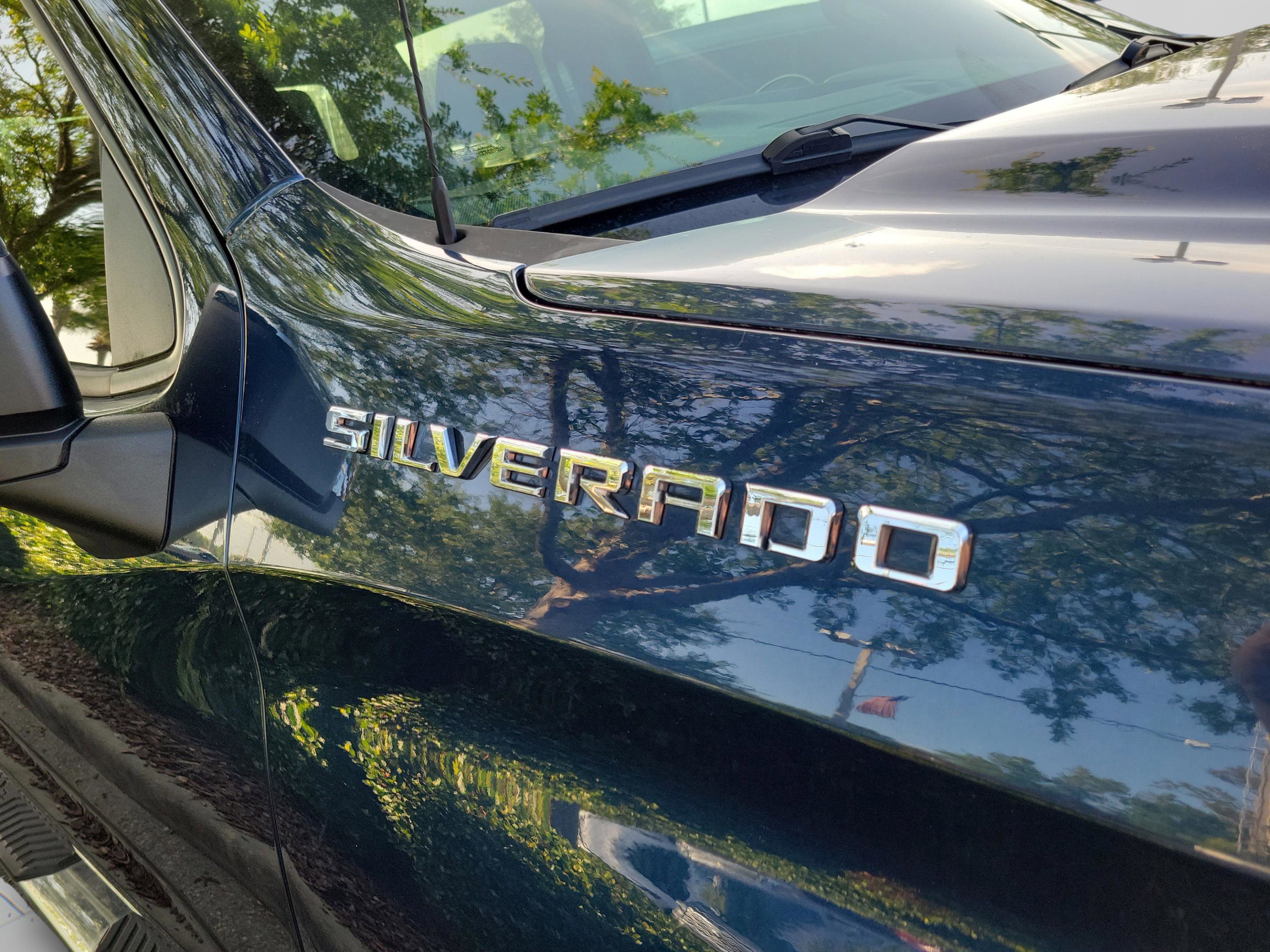 Used 2020 Chevrolet Silverado 1500 LT w/ All-Star Edition RWD image 12