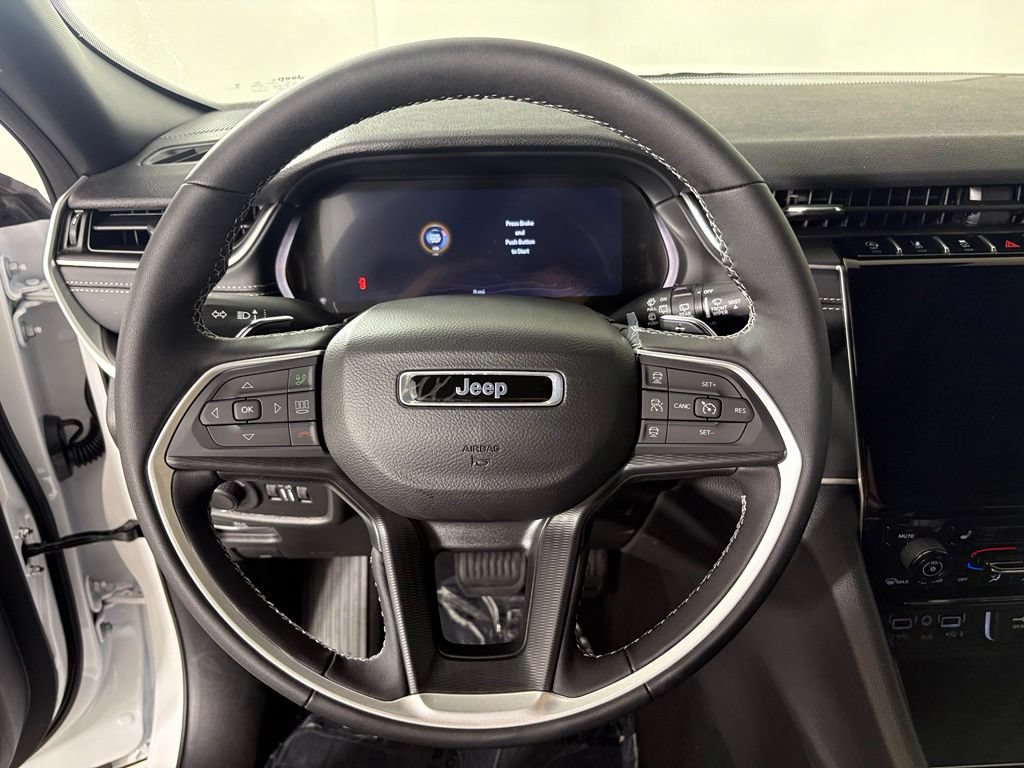 New 2027 Jeep Grand Cherokee Laredo X RWD image 22